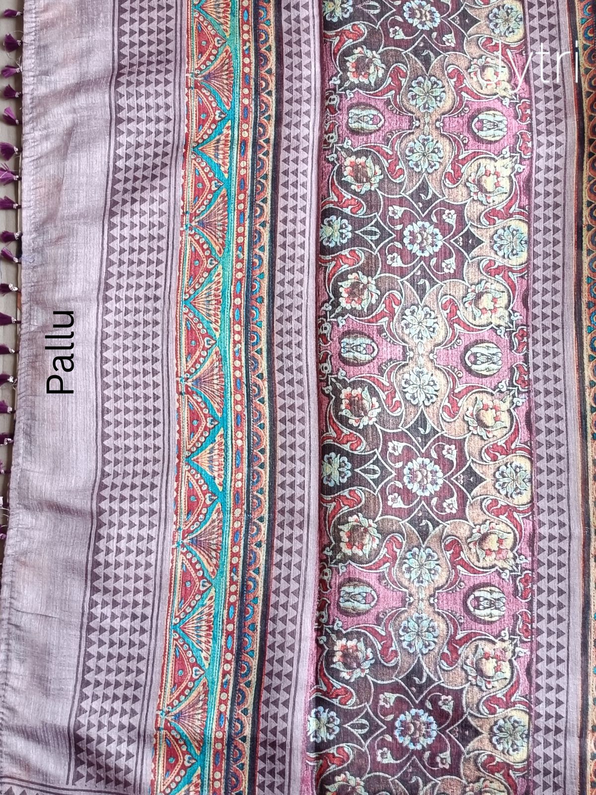 Off White Jute Cotton Multicolor Floral Print Saree