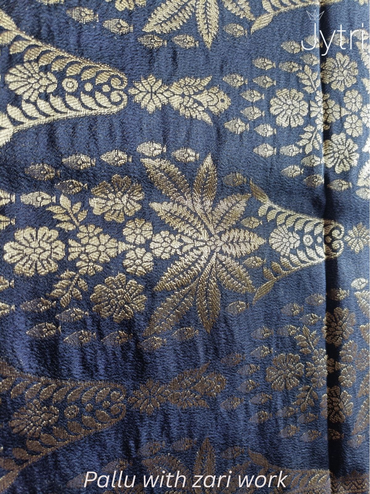 Black Pallu with Zari Work