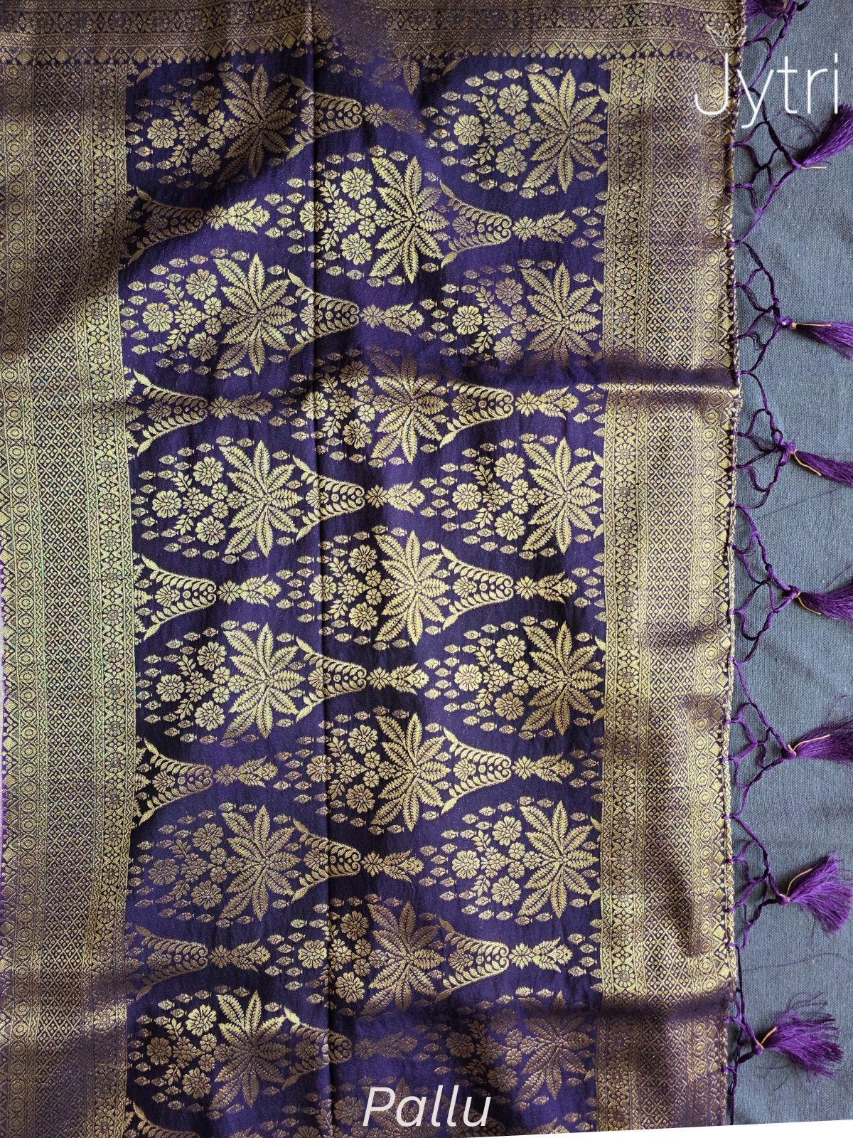 Off White Georgette Saree with Rich Zari Pallu