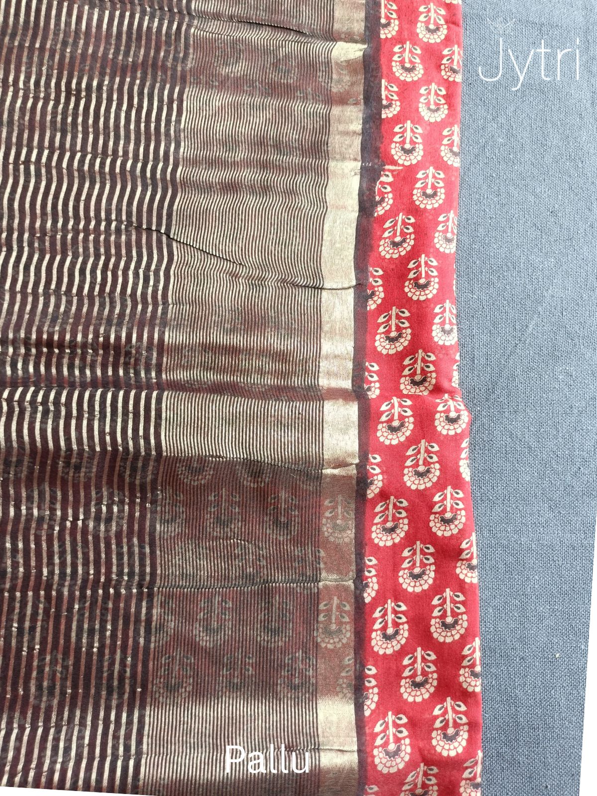 Pallu of Red Mulmul Cotton Saree