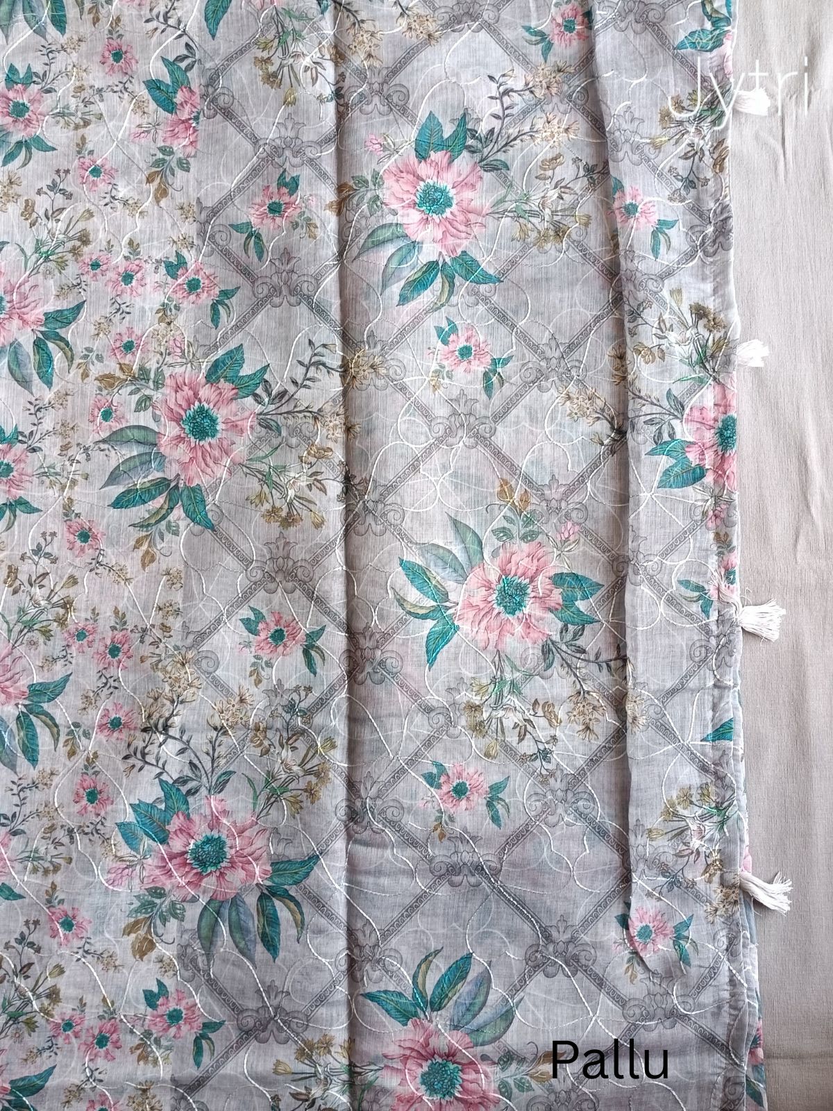 Pastel Grey Linen Cotton Saree Pallu