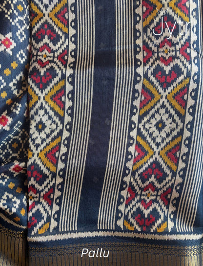 Lightweight Ikat Print Blue Saree