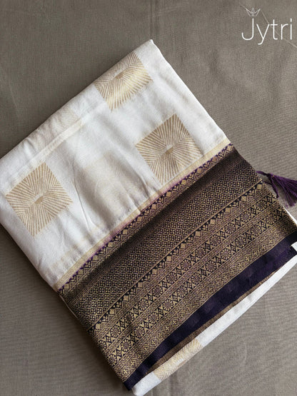 Off White Georgette Saree with Zari Design