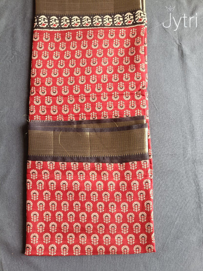 Red Mulmul Cotton Saree